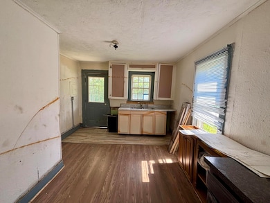 129 S 4th St, Vinita, OK 74301 - photo 5