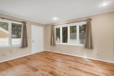 1315 Pershing Dr, Lansing, MI 48910 - photo 6