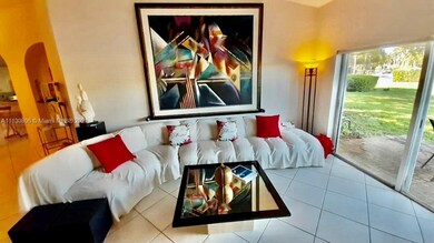 10929 NW 70th St, Doral, FL 33178 - photo 6