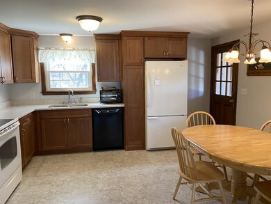 177 Kimball Rd, Amesbury, MA 01913 - photo 5