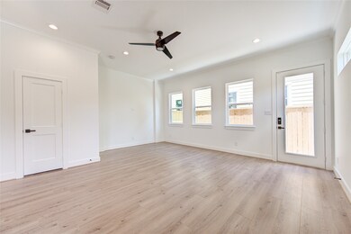 221 Frawley St, Houston, TX 77009 - photo 3