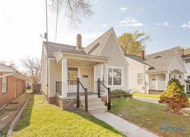 822 Wright Ave, Toledo, OH 43609 - photo 2