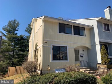 18500 Eagles Roost Dr, Germantown, MD 20874 - photo 2