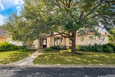 30051 Cibolo Trace, Fair Oaks Ranch, TX 78015 - photo 2