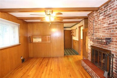 5105 Mansfield Ln, Shawnee, KS 66203 - photo 2