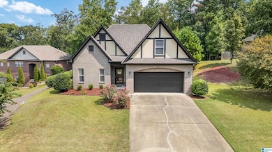 565 Fultonbrook Dr, Fultondale, AL 35068 - photo 2
