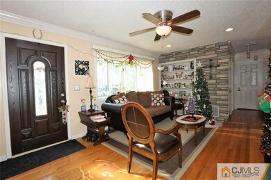 39 4th St, Port Reading, NJ 07064 - photo 3