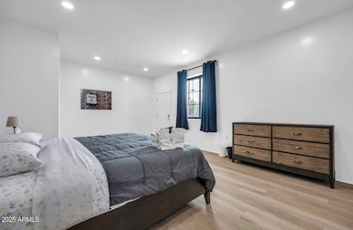 830 S Farmer Ave, Tempe, AZ 85281 - photo 7