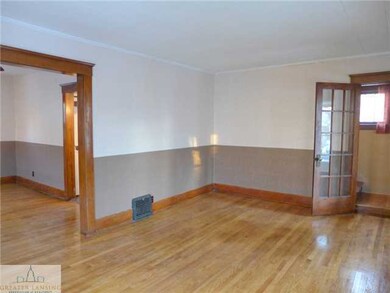1827 Stirling Ave, Lansing, MI 48910 - photo 4