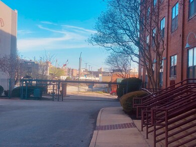 137 E G E Patterson Ave unit 504, Memphis, TN 38103 - photo 5