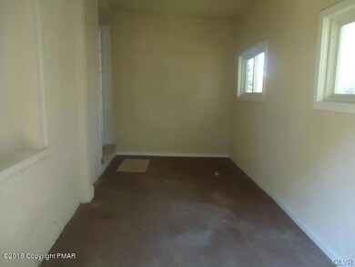 542 North Cir, Bethlehem, PA 18018 - photo 4