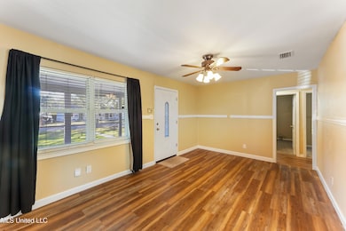 2103 21st St, Pascagoula, MS 39581 - photo 7