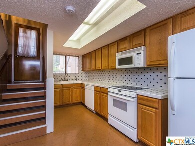 823 Old Ranch Rd, San Marcos, TX 78666 - photo 3