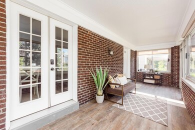 Beautiful Sun Room