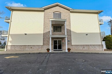 520 Victor St unit 42, Saddle Brook, NJ 07663 - photo 3