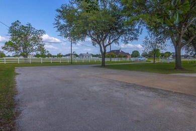 20803 Hay Meadow Ct, Waller, TX 77484 - photo 4