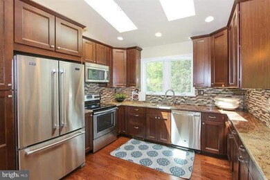 1137 Hornell Dr, Silver Spring, MD 20905 - photo 5