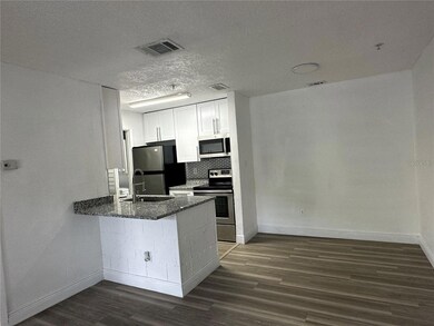 241 Afton Square unit 205, Altamonte Springs, FL 32714 - photo 2