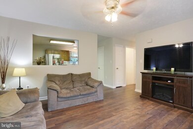 230 Parkside Rd, Linden, VA 22642 - photo 6