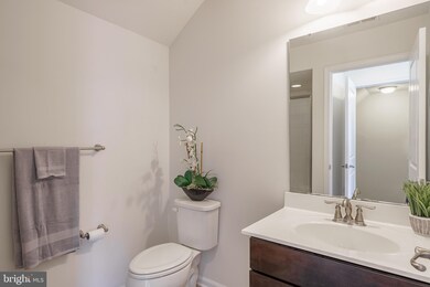 7615 Hamilton Crossing, Hanover, MD 21076 - photo 5