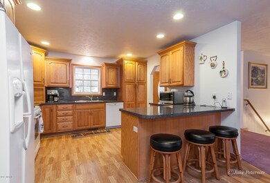 6757 Lafountaine Dr unit 14, Plainwell, MI 49080 - photo 5