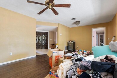 5687 Eichen Cir E, Fort Myers, FL 33919 - photo 6