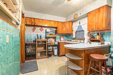 1027 Spruce St, Hammond, IN 46324 - photo 6