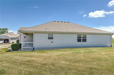 707 Twilight Ct, Raymore, MO 64083 - photo 4