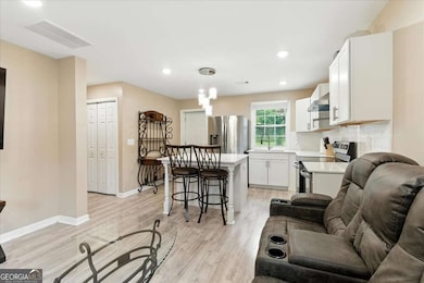 142 Hutton Place NW, Atlanta, GA 30318 - photo 5