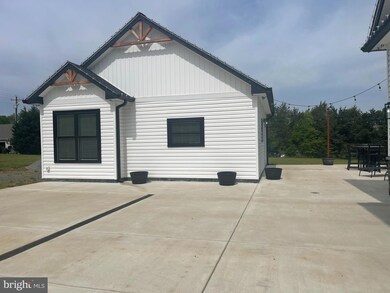 7012 Canterberry Ln, Rhoadesville, VA 22542 - photo 2