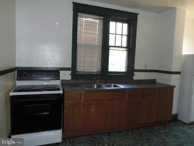 2522 N 5th St, Harrisburg, PA 17110 - photo 5