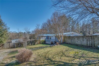 130 Holland Ln, Hendersonville, NC 28792 - photo 7