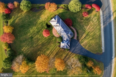 10747 Riverscape Run, Great Falls, VA 22066 - photo 2