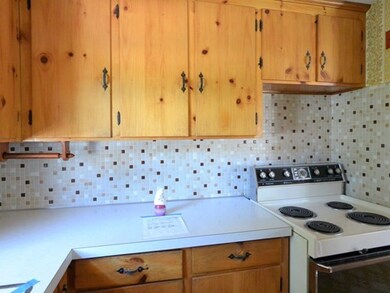 48 Kennard St, Malden, MA 02148 - photo 7