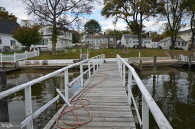 132 Bar Harbor Rd, Pasadena, MD 21122 - photo 2