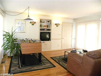 Den/Family/Great Room - 17 x 15 great room