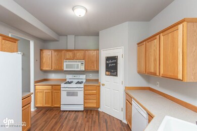 Kitchen MS_94692-SMALL