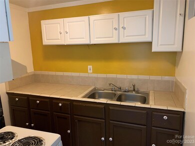 544 N Center St unit D, Statesville, NC 28677 - photo 2