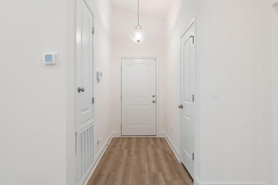 5-web-or-mls-101-cottage-ln