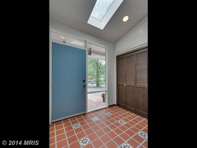7306 Stafford Rd, Alexandria, VA 22307 - photo 2