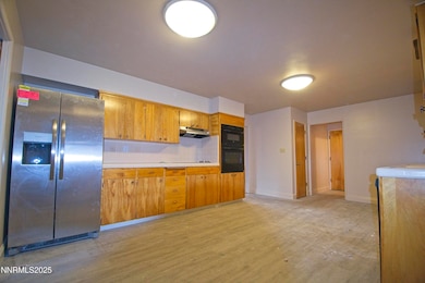 995 Roberts St, Reno, NV 89502 - photo 4