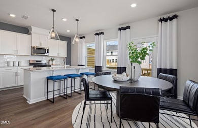 2853 Farmhouse Dr, Apex, NC 27502 - photo 3