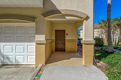 attached 1 car garage