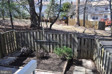 11737 Summer Oak Dr, Germantown, MD 20874 - photo 3