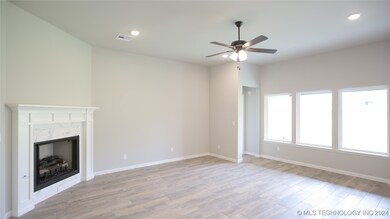 3616 N 39th St, Broken Arrow, OK 74014 - photo 5