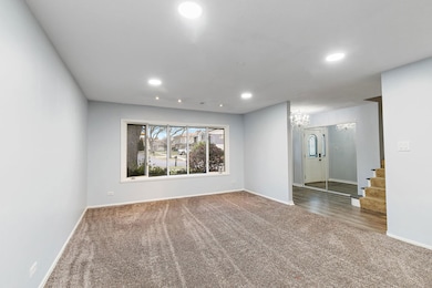 1126 Tiverton Ct, Schaumburg, IL 60193 - photo 5