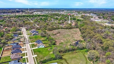 Flora   ,TBD Flora Ln, Denison, TX 75020 - photo 3