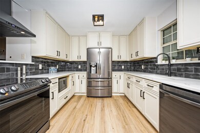 6548 Riddle Dr, North Richland Hills, TX 76182 - photo 5