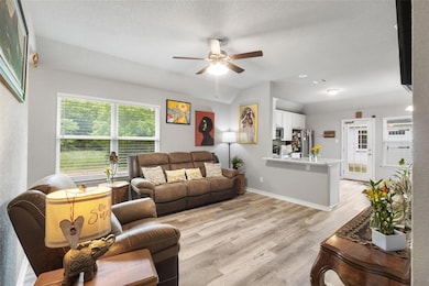 535 W Heard St, Cleburne, TX 76033 - photo 6