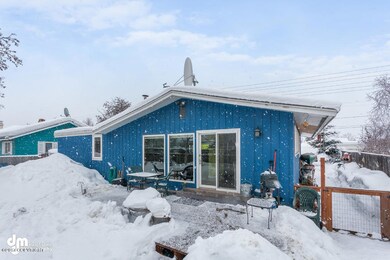 Exterior - Back 20170224-DW-2668-SMALL